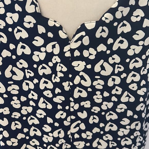 She + Sky blue white patterned spaghetti strap blouse Size S - Picture 6 of 8